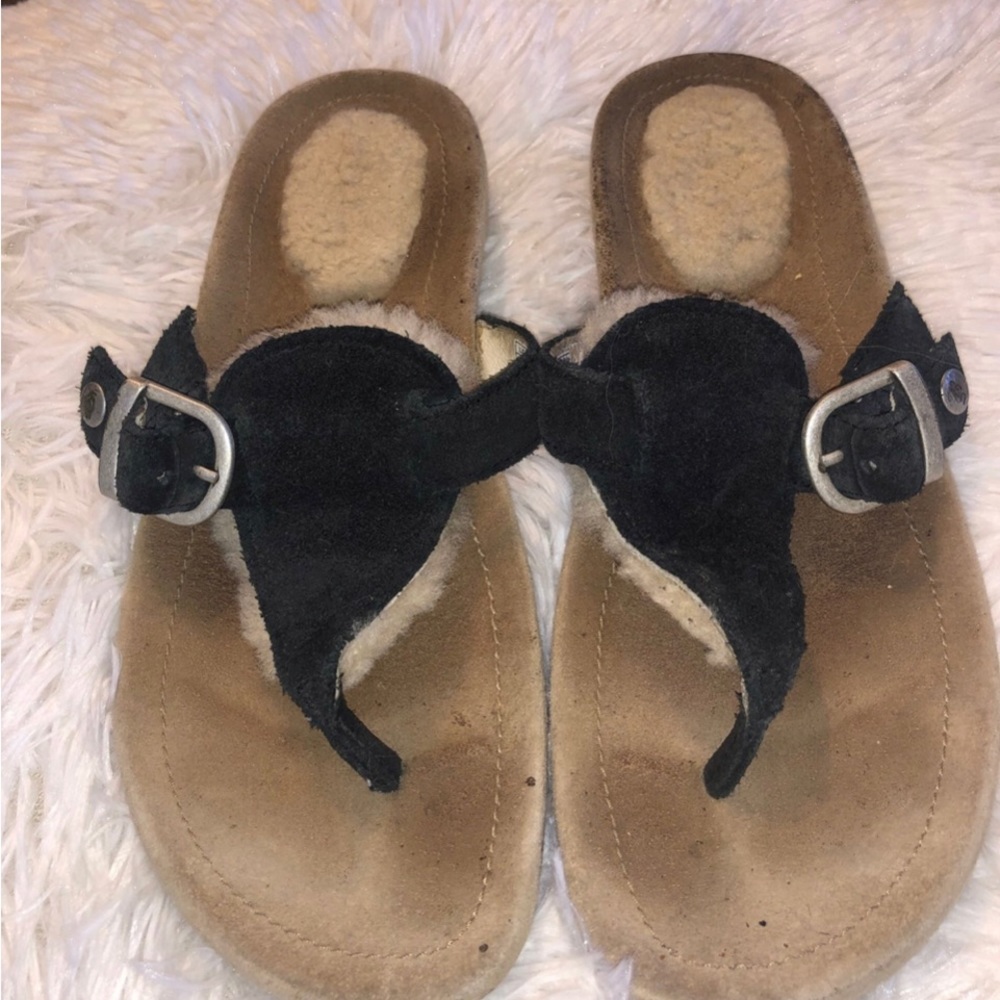 GIRLS UGG SANDALS